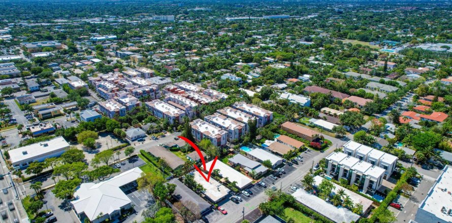 Commercial property in Fort Lauderdale, Florida № 1174904