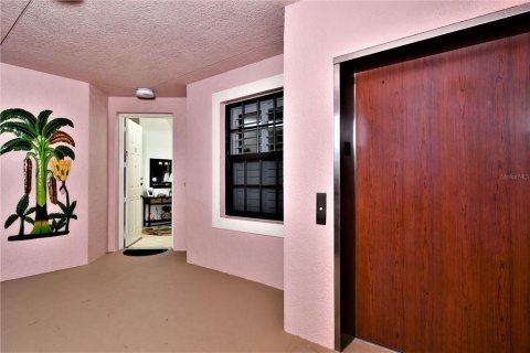 Condo in Punta Gorda, Florida, 3 bedrooms  № 535085 - photo 3