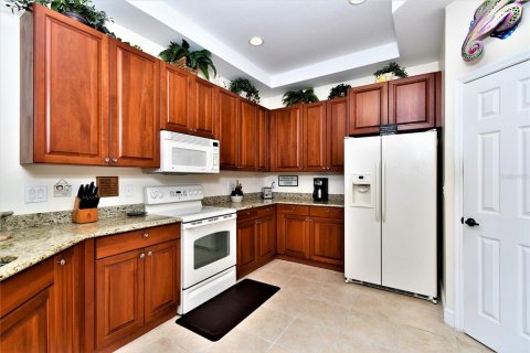 Condo in Punta Gorda, Florida, 3 bedrooms  № 535085 - photo 10