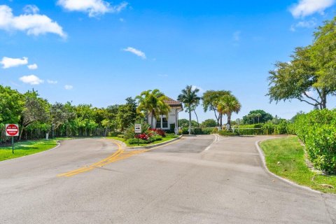 Condo in Boca Raton, Florida, 2 bedrooms  № 1132924 - photo 1