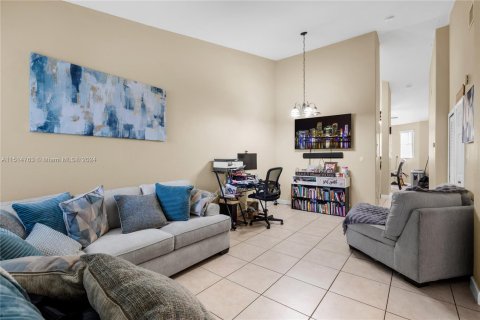 Condominio en venta en Homestead, Florida, 3 dormitorios, 99.96 m2 № 981038 - foto 3