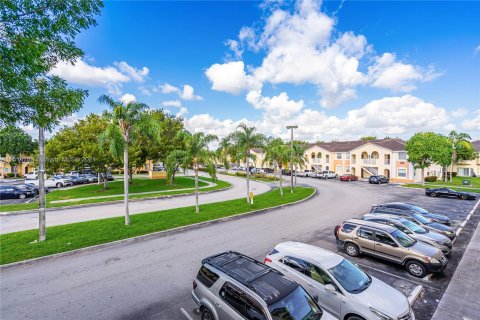 Condominio en venta en Homestead, Florida, 3 dormitorios, 99.96 m2 № 981038 - foto 24