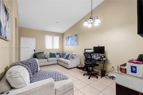 Condominio en venta en Homestead, Florida, 3 dormitorios, 99.96 m2 № 981038 - foto 4