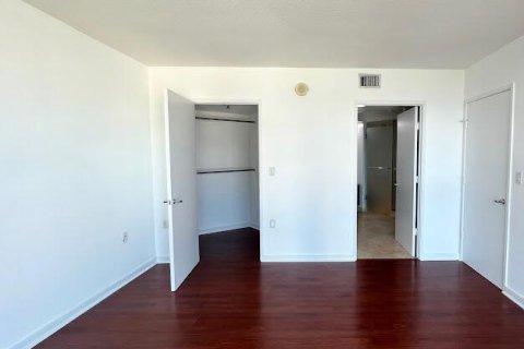 Condominio en venta en Sunny Isles Beach, Florida, 3 dormitorios, 134.43 m2 № 1161912 - foto 3