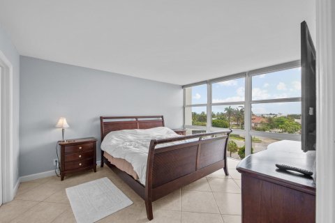 Condo in Fort Lauderdale, Florida, 2 bedrooms  № 1161814 - photo 18