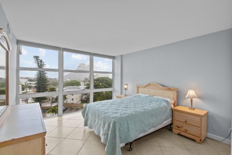 Condo in Fort Lauderdale, Florida, 2 bedrooms  № 1161814 - photo 14