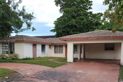 Propiedad comercial en venta en Coral Springs, Florida, 220.09 m2 № 1410623 - foto 1