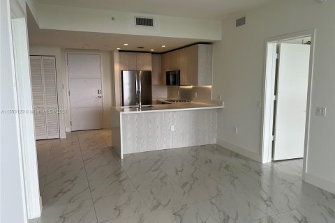 Condo in Sunrise, Florida, 2 bedrooms  № 1184598 - photo 6