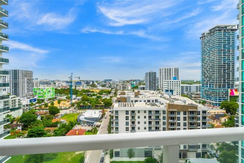 Condo in Miami, Florida, 2 bedrooms  № 1270350 - photo 24