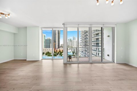 Copropriété à vendre à Miami, Floride: 2 chambres, 113.9 m2 № 1270350 - photo 5