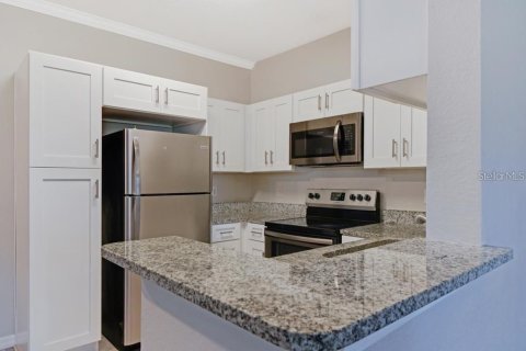 Appartement à louer à Orlando, Floride: 2 chambres, 86.68 m2 № 1371639 - photo 5