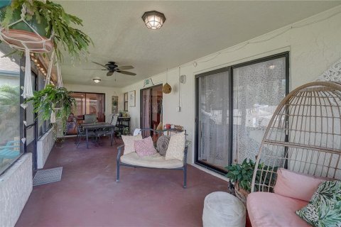 Villa ou maison à vendre à New Port Richey, Floride: 3 chambres, 166.48 m2 № 1371637 - photo 23