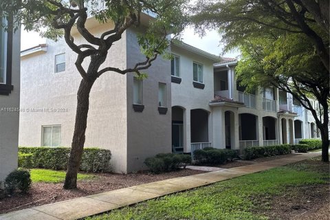 Townhouse in Homestead, Florida 4 bedrooms, 155.15 sq.m. № 1271193 - photo 14