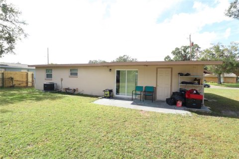 House in Tampa, Florida 3 bedrooms, 101.73 sq.m. № 1428830 - photo 17