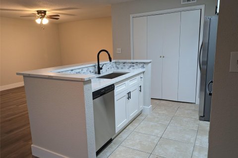Condominio en venta en Coral Springs, Florida, 1 dormitorio, 88.26 m2 № 1135448 - foto 17