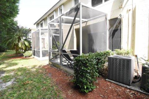 Townhouse in Boynton Beach, Florida 3 bedrooms, 148.09 sq.m. № 1135450 - photo 8