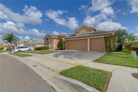 Villa ou maison à vendre à Davenport, Floride: 4 chambres, 240.43 m2 № 1326486 - photo 2