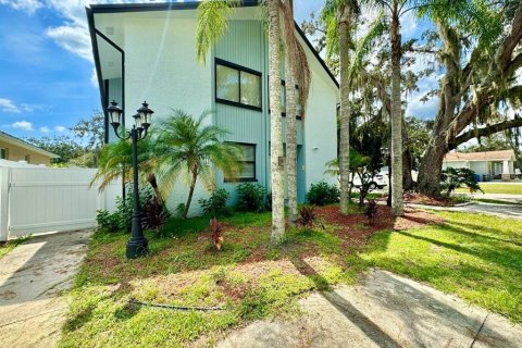 Appartement à louer à Tampa, Floride: 2 chambres, 106.93 m2 № 1369950 - photo 2