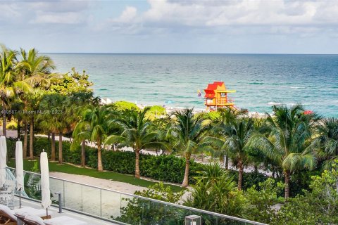 Condo in Miami Beach, Florida, 2 bedrooms  № 782020 - photo 29