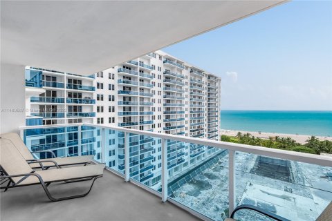 Condo in Miami Beach, Florida, 2 bedrooms  № 782020 - photo 7