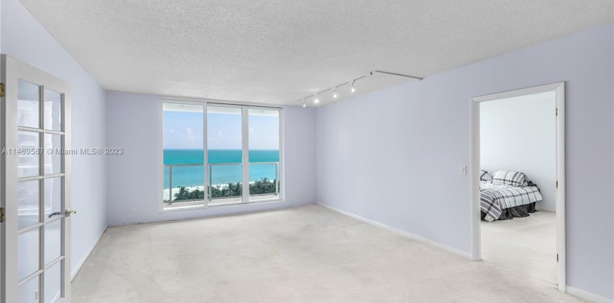 Condo in Miami Beach, Florida, 2 bedrooms  № 782020