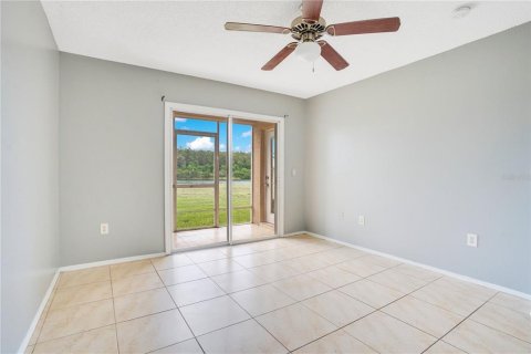 Condo in Orlando, Florida, 3 bedrooms  № 1350677 - photo 13