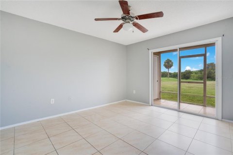 Condo in Orlando, Florida, 3 bedrooms  № 1350677 - photo 12