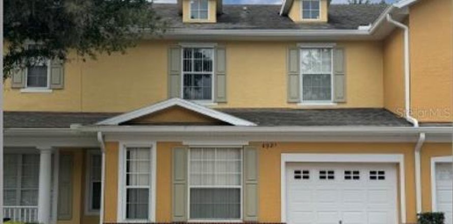 Townhouse in Saint Cloud, Florida 3 bedrooms, 157.56 sq.m. № 1347576