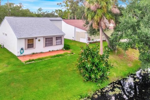 Villa ou maison à vendre à Port Charlotte, Floride: 2 chambres, 87.79 m2 № 1349008 - photo 5