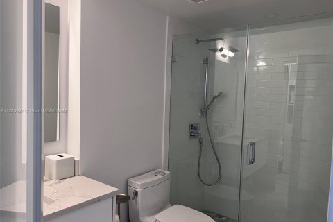 Condominio en alquiler en Miami Beach, Florida, 1 dormitorio, 51.1 m2 № 69862 - foto 15