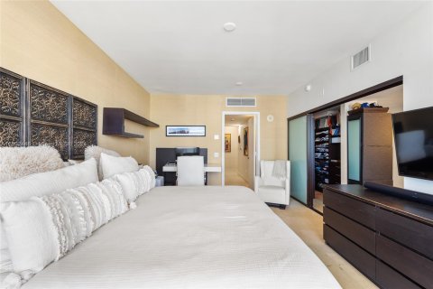 Condo in Miami Beach, Florida, 2 bedrooms  № 1184515 - photo 11