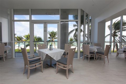 Condo in Sunny Isles Beach, Florida, 3 bedrooms  № 1185989 - photo 18