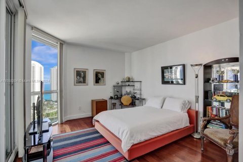 Condo in Sunny Isles Beach, Florida, 3 bedrooms  № 1185989 - photo 24