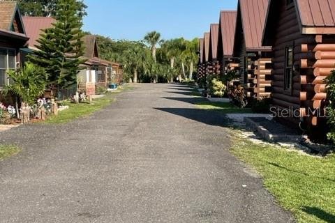 Copropriété à vendre à Okeechobee, Floride: 2 chambres, 45.62 m2 № 1323819 - photo 2