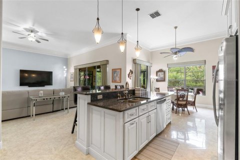 Villa ou maison à vendre à Kissimmee, Floride: 4 chambres, 280.19 m2 № 1323865 - photo 15