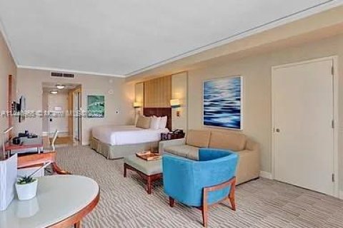 Hotel in Sunny Isles Beach, Florida 61.69 sq.m. № 683620 - photo 9
