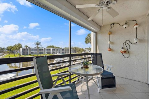 Condominio en venta en Stuart, Florida, 2 dormitorios, 93 m2 № 1217297 - foto 7