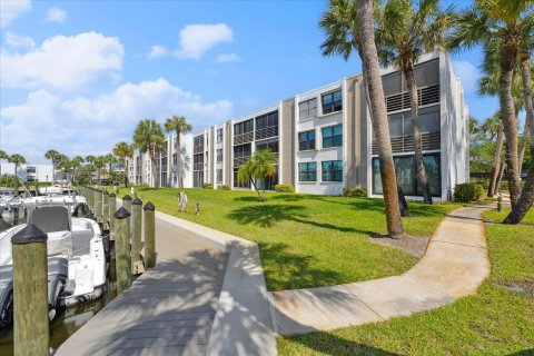 Condominio en venta en Stuart, Florida, 2 dormitorios, 93 m2 № 1217297 - foto 27