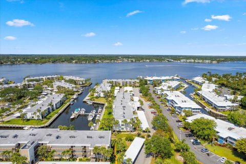 Condominio en venta en Stuart, Florida, 2 dormitorios, 93 m2 № 1217297 - foto 1