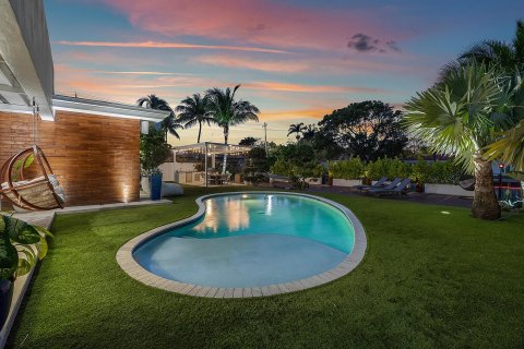 Villa ou maison à vendre à North Miami, Floride: 4 chambres, 255.76 m2 № 1007619 - photo 10