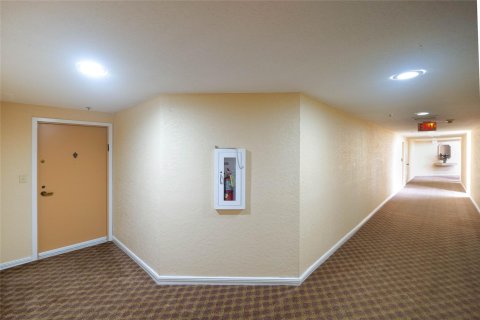 Condominio en venta en Lauderhill, Florida, 2 dormitorios, 140.56 m2 № 1081478 - foto 17