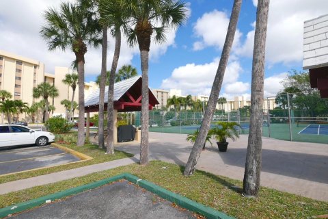 Condominio en venta en Lauderhill, Florida, 2 dormitorios, 140.56 m2 № 1081478 - foto 6