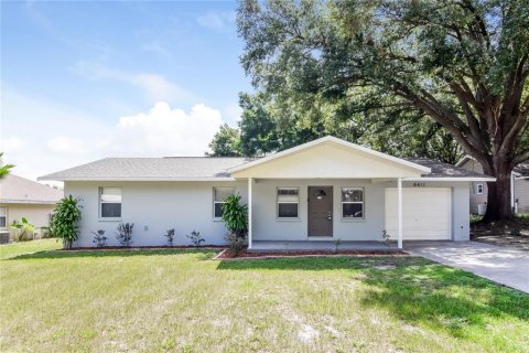 House in Lakeland, Florida 3 bedrooms, 133.41 sq.m. № 1349281 - photo 1