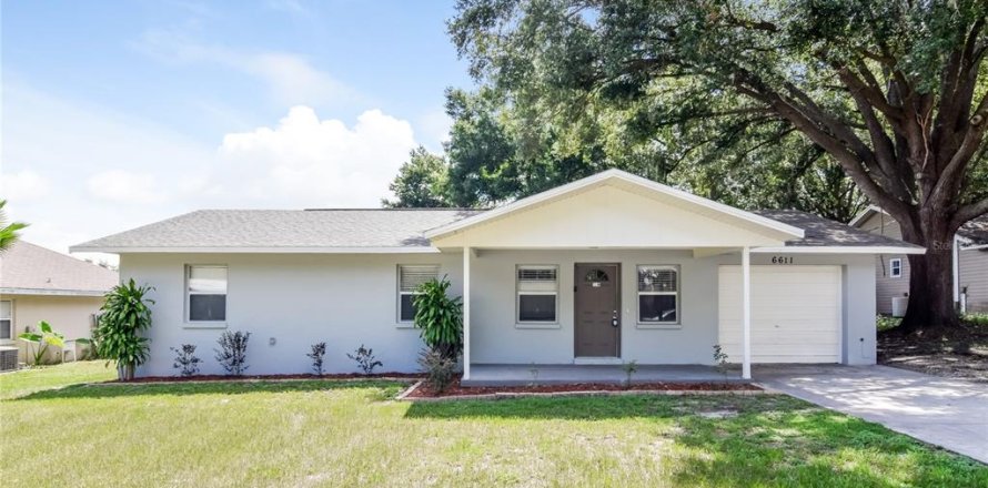 House in Lakeland, Florida 3 bedrooms, 133.41 sq.m. № 1349281