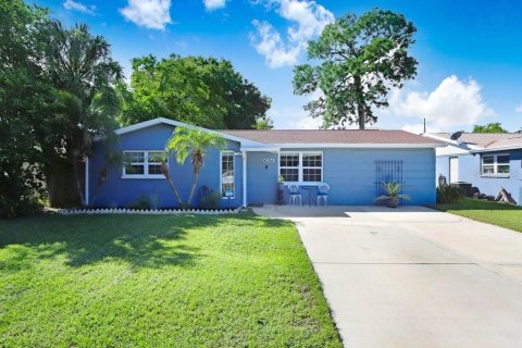 Villa ou maison à vendre à New Port Richey, Floride: 3 chambres, 137.68 m2 № 1377916 - photo 4