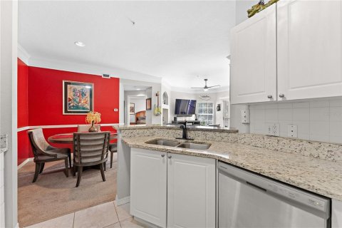 Condo in Sarasota, Florida, 2 bedrooms  № 1377846 - photo 12