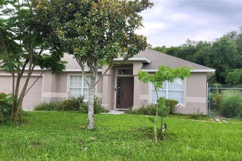 House in Kissimmee, Florida 3 bedrooms, 166.76 sq.m. № 1261935 - photo 1