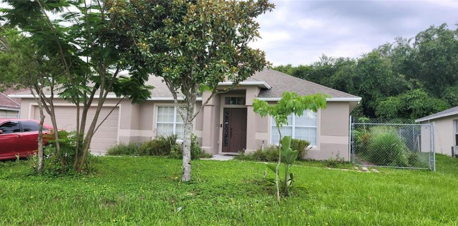 House in Kissimmee, Florida 3 bedrooms, 166.76 sq.m. № 1261935