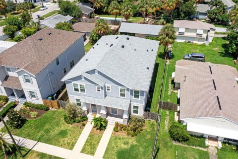 Touwnhouse à louer à Tampa, Floride: 3 chambres, 199.37 m2 № 1340886 - photo 27