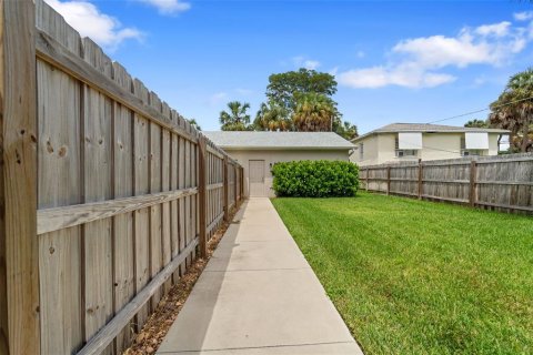 Townhouse in Tampa, Florida 3 bedrooms, 199.37 sq.m. № 1340886 - photo 26